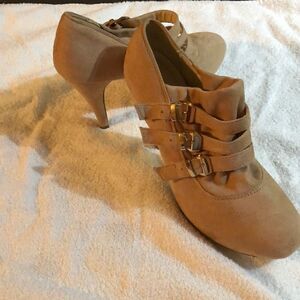 DbDk Heels 